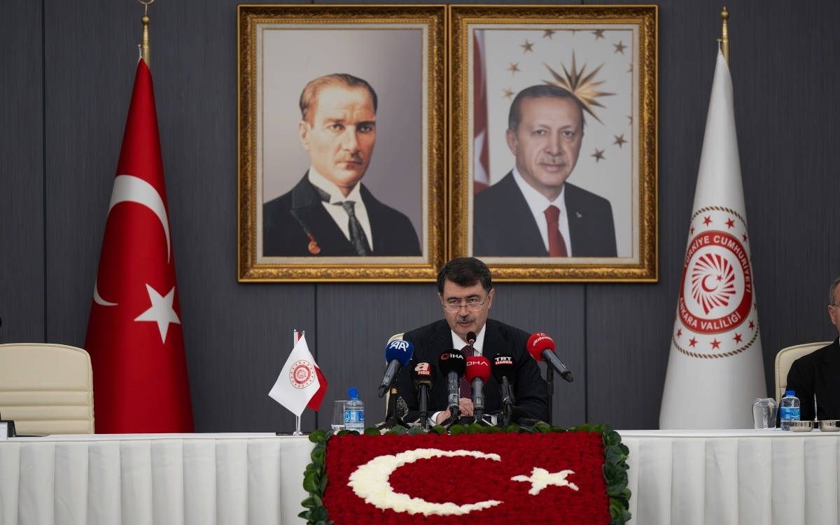 Ankara Valisi Şahin, İl Hayvan Hakları Komisyonu Toplantısı'nda konuştu