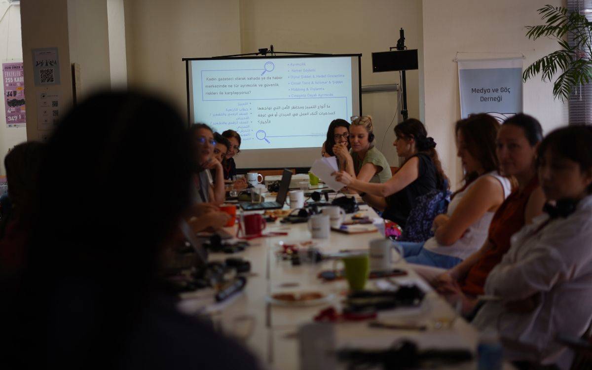 Kadın gazeteciler atölyede buluştu: Birlikte daha güçlüyüz