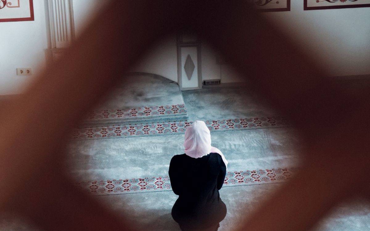 Leyla: İnançla feminizmin çeliştiğini düşünenlere kötü bir haberim var