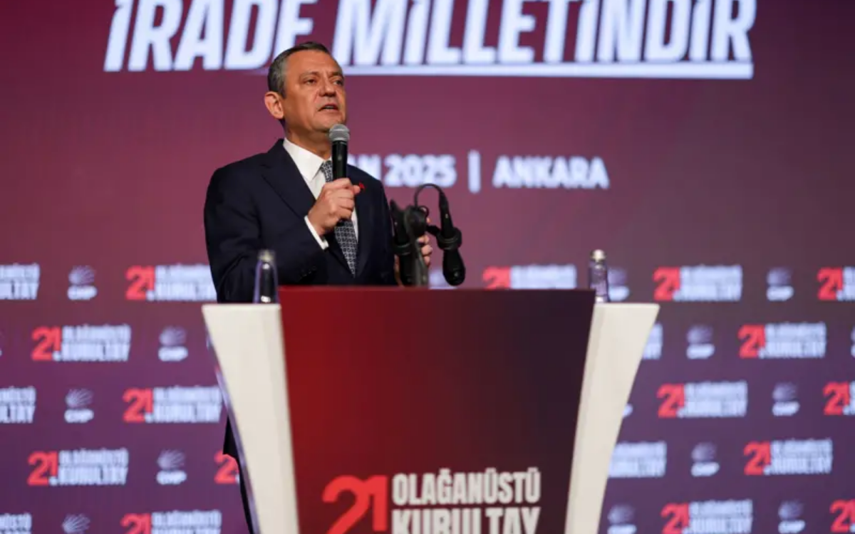 Özel'den 'kayyım' çıkışı: CHP’nin genel başkanları kurultayda değişir