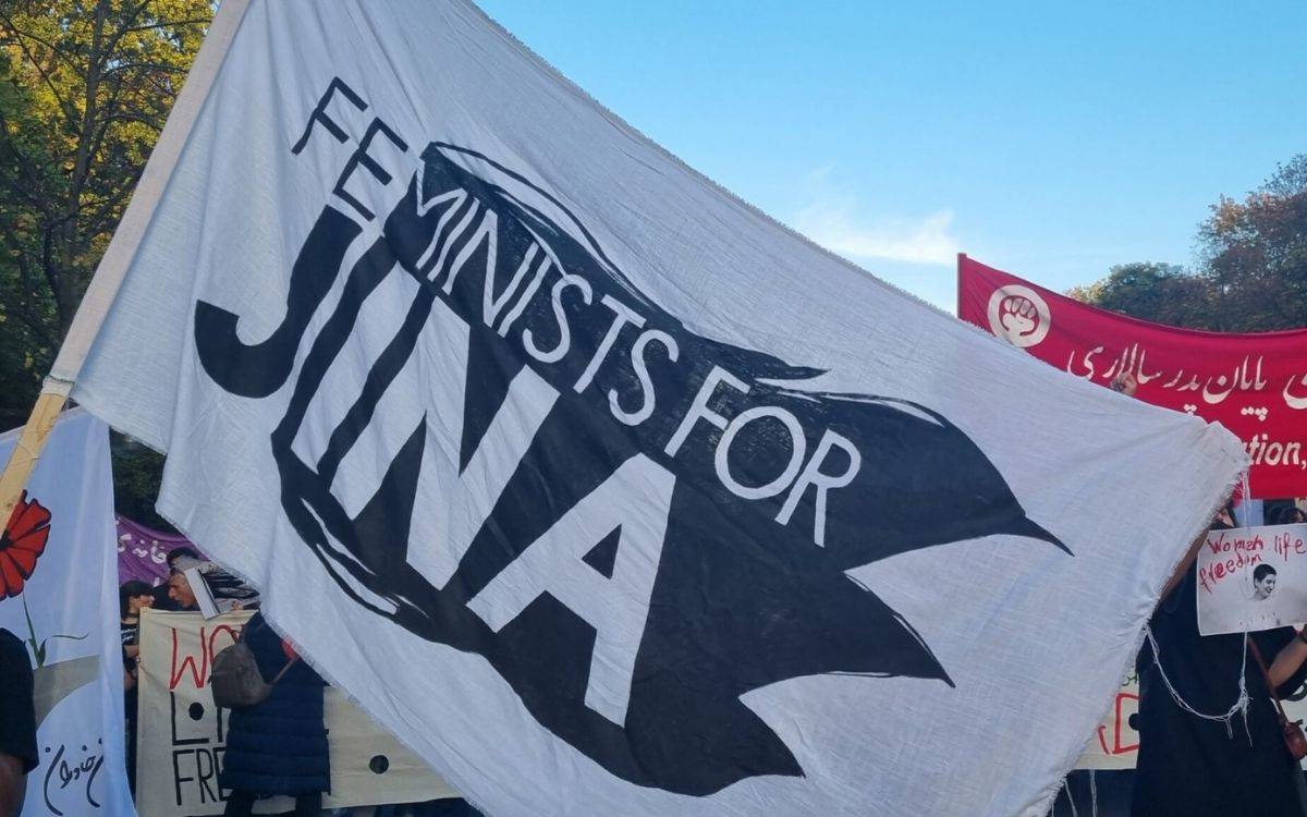 Jina İçin Feministler: Savaşa karşı, yaşamı savunmak için
