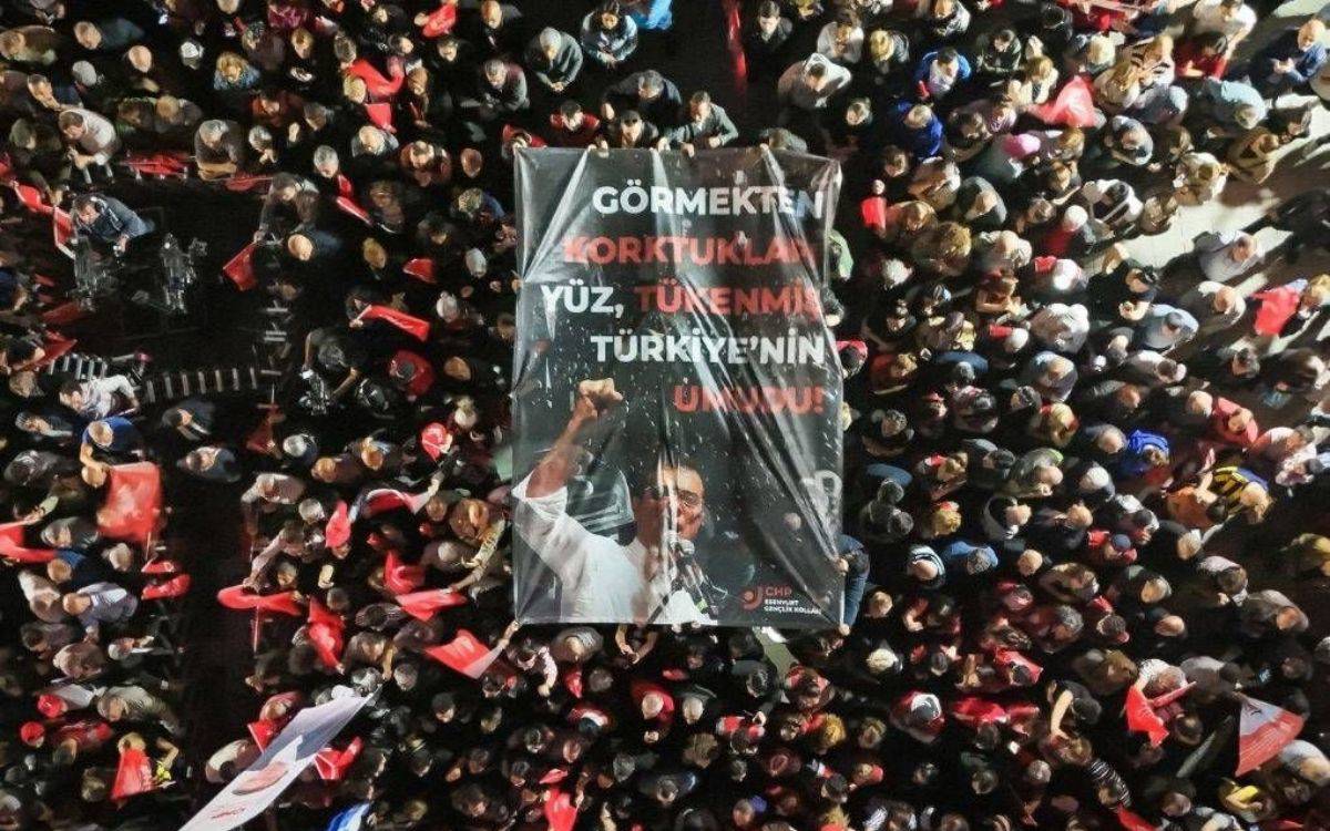 CHP’nin “Millet İradesine Sahip Çıkıyor” Mitingi Büyükçekmece’de