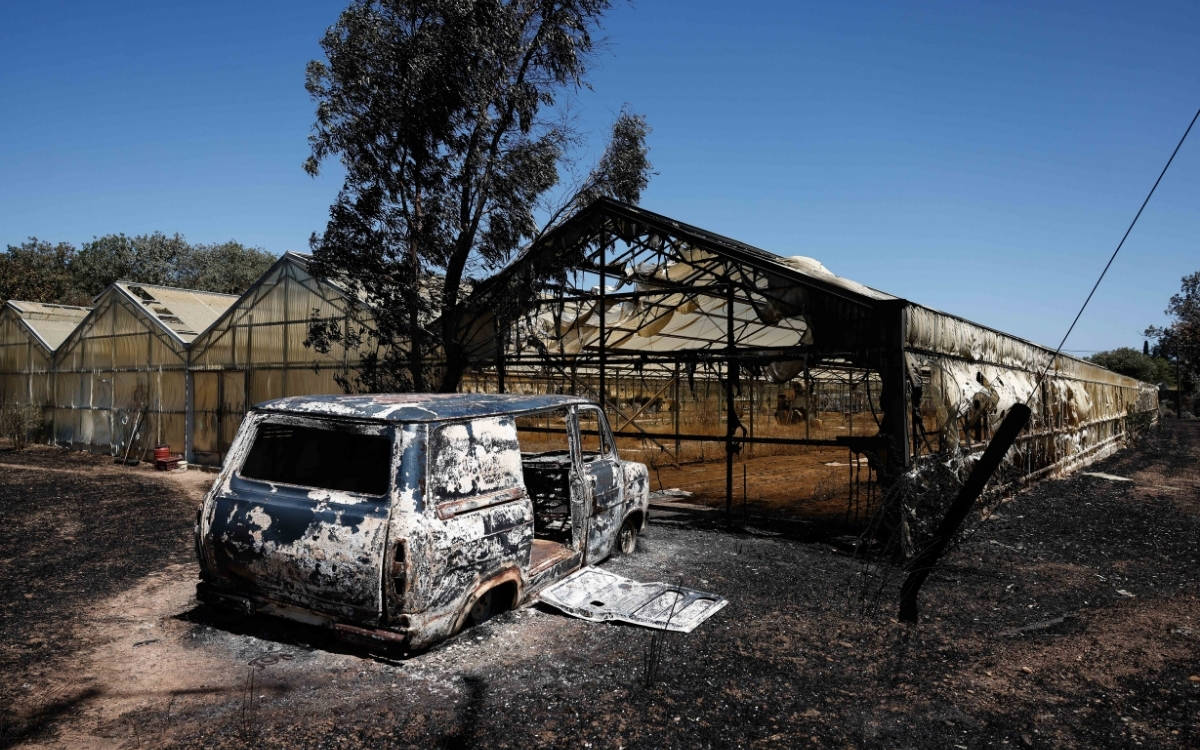 Yunanistan, Sakız Adası'ndaki yangın nedeniyle bazı köyleri tahliye etti