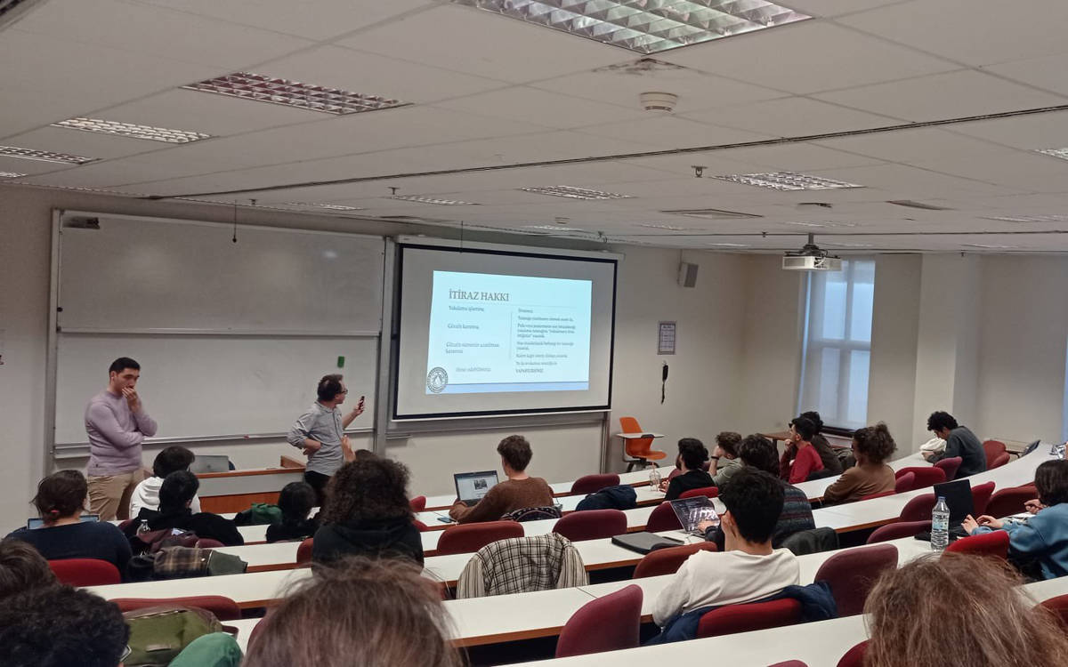 Koç Üniversitesi, soruşturma açtığı öğrencilerin avukatının okula girişini yasakladı