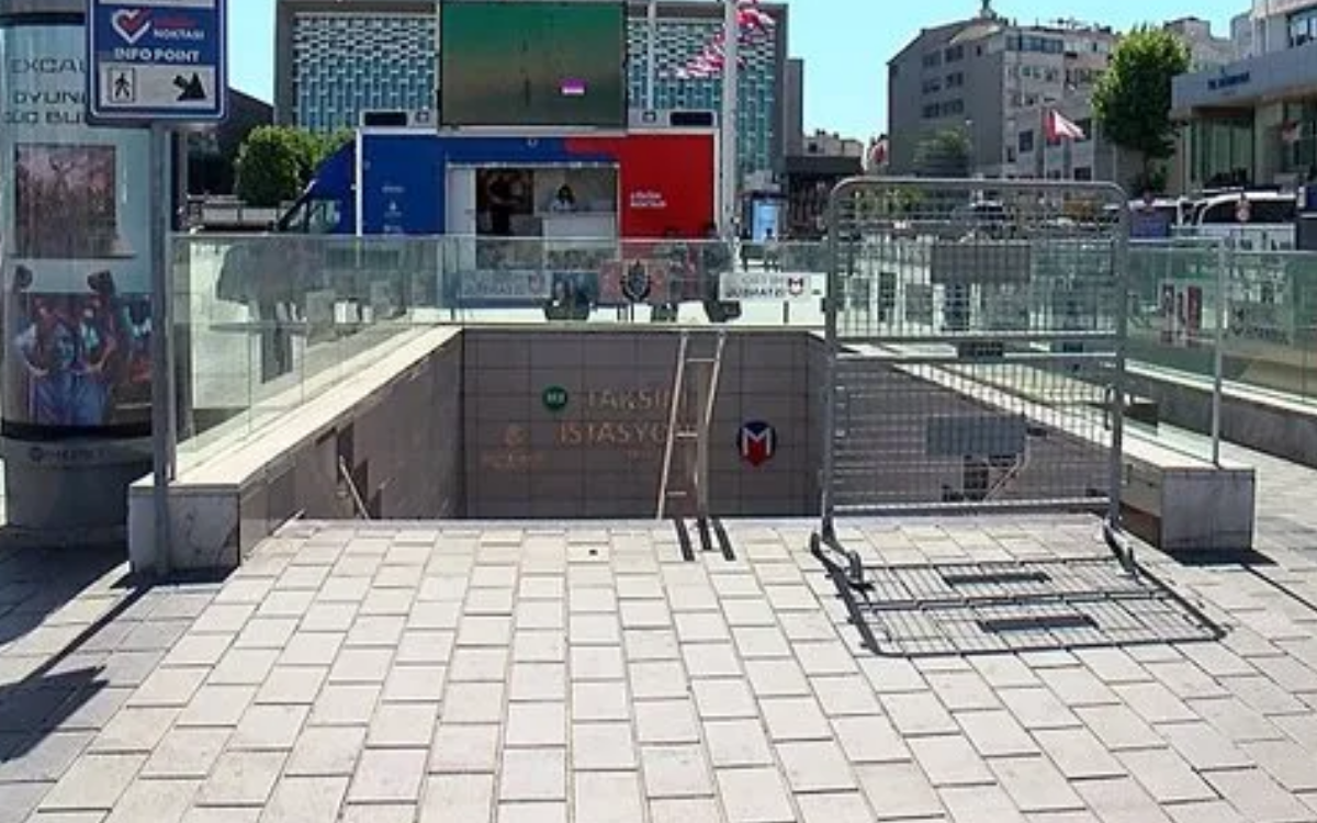 Onur Yürüyüşü öncesinde Taksim yaya ve araç trafiğine kapatıldı