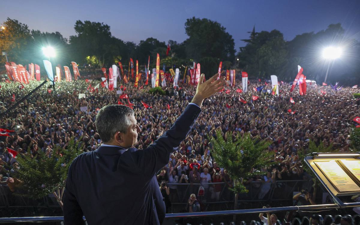 Özgür Özel meydan okudu: "Sandık gelecek, Erdoğan gidecek"