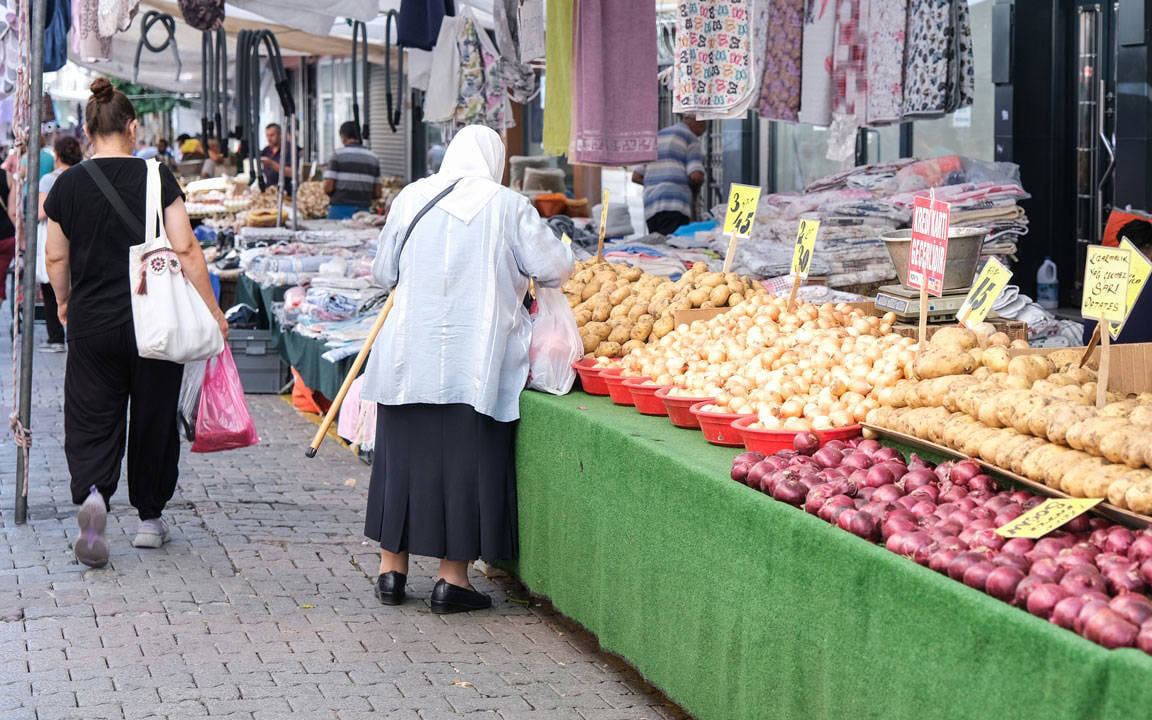 Li gorî TUÎKê enflasyon ji sedî 35 e û li gorî ENAGê jî ji sedî 68 e