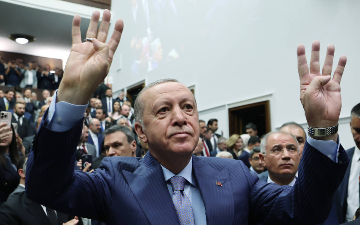 "Millet bize ülkeyi beş yıl yönetme görevi verdi, süreyi sonuna kadar kullanacağız"