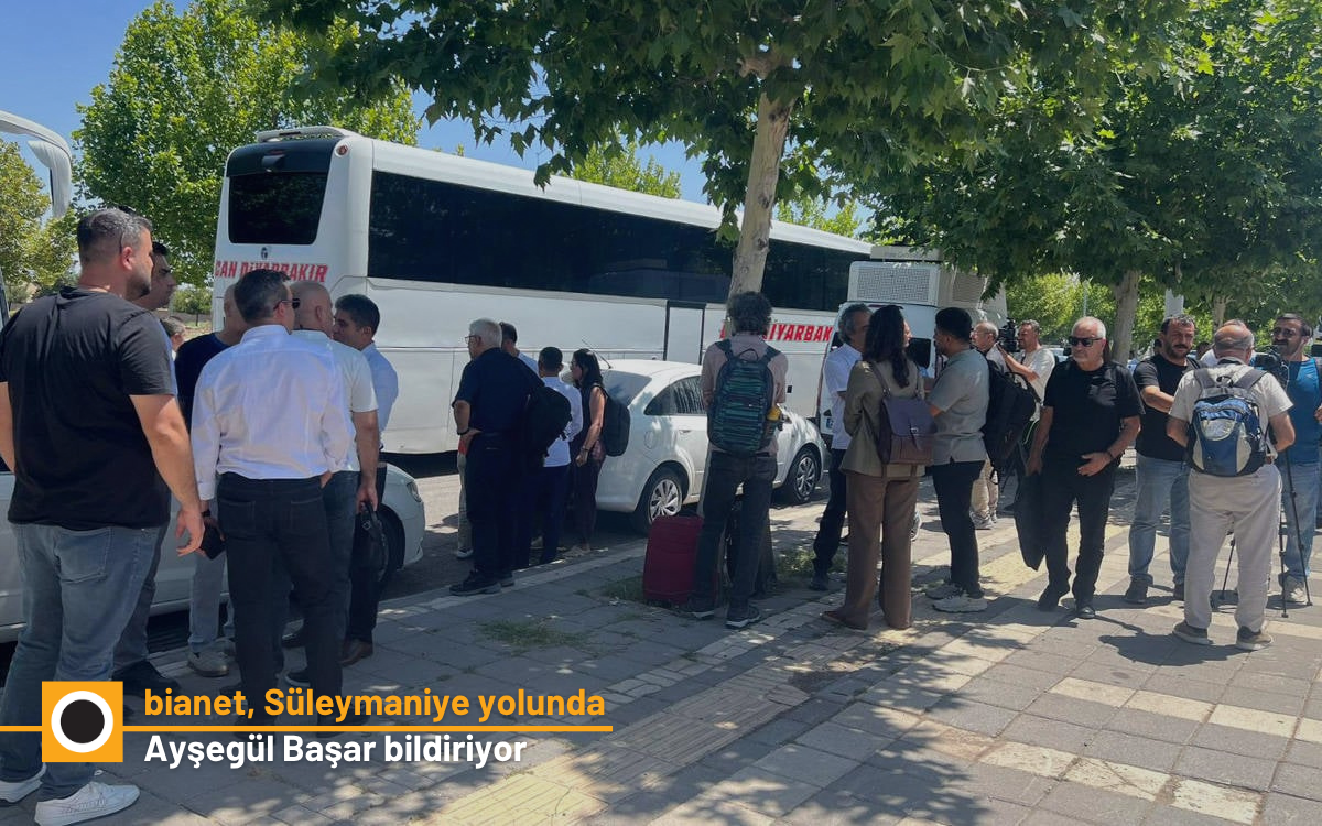 PKK silah bırakıyor: Töreni takip edecek heyet, Diyarbakır’dan yola çıktı
