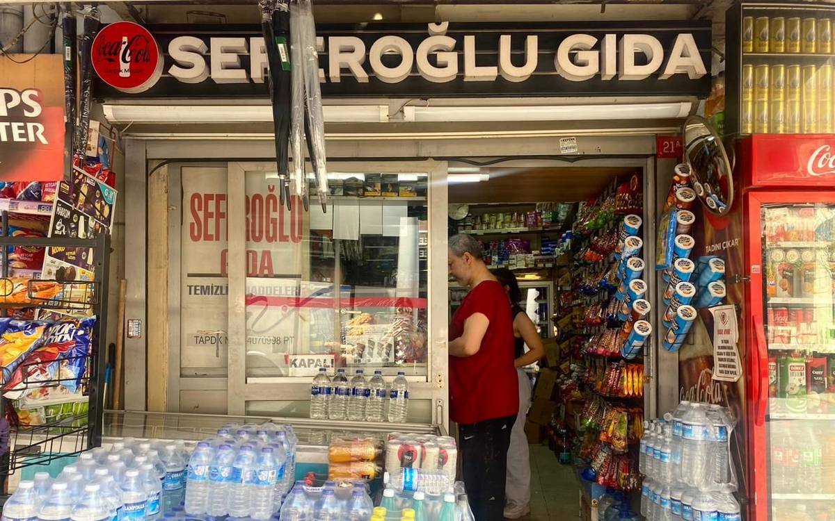 How İstanbul’s bakkals rely on local bonds to survive rise of chain markets