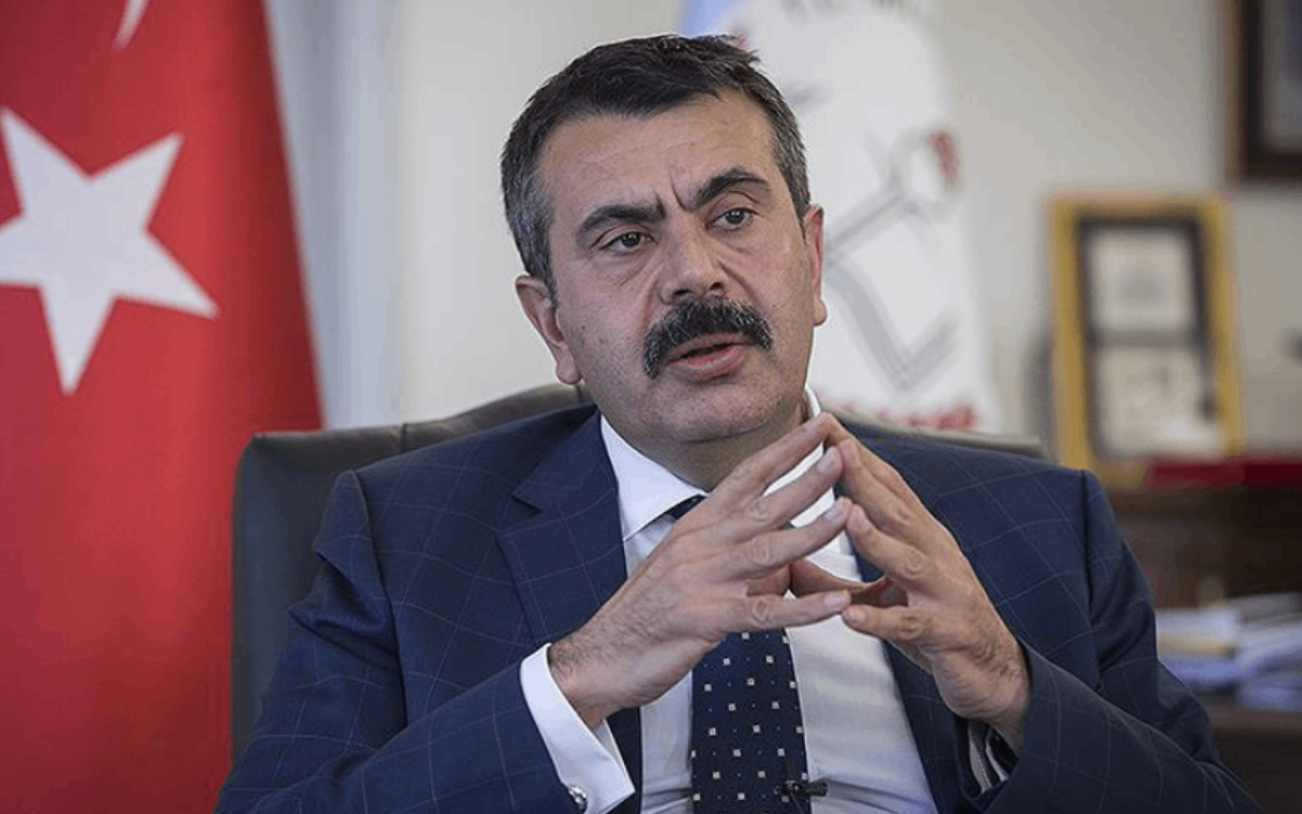 Yusuf Tekin: Soruların paylaşılmasına ilişkin 29 kişi görevden uzaklaştırıldı