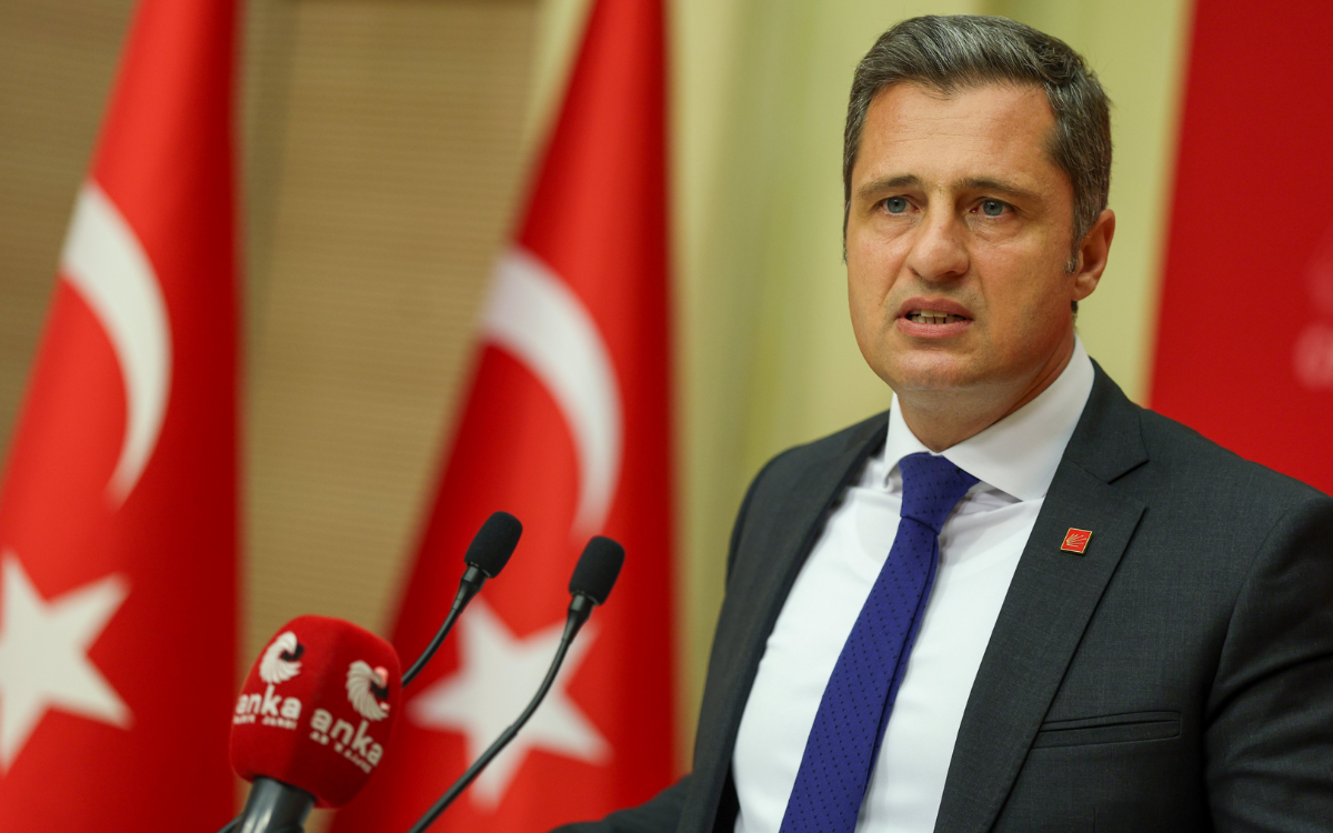 CHP Sözcüsü Deniz Yücel: Kendi önerdiğimiz komisyona girmeyecek halimiz yok