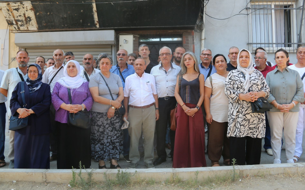 Binası mühürlenen Avesta'dan eylem: Kürtçenin desteklenmesi insani ve kültürel bir görevdir