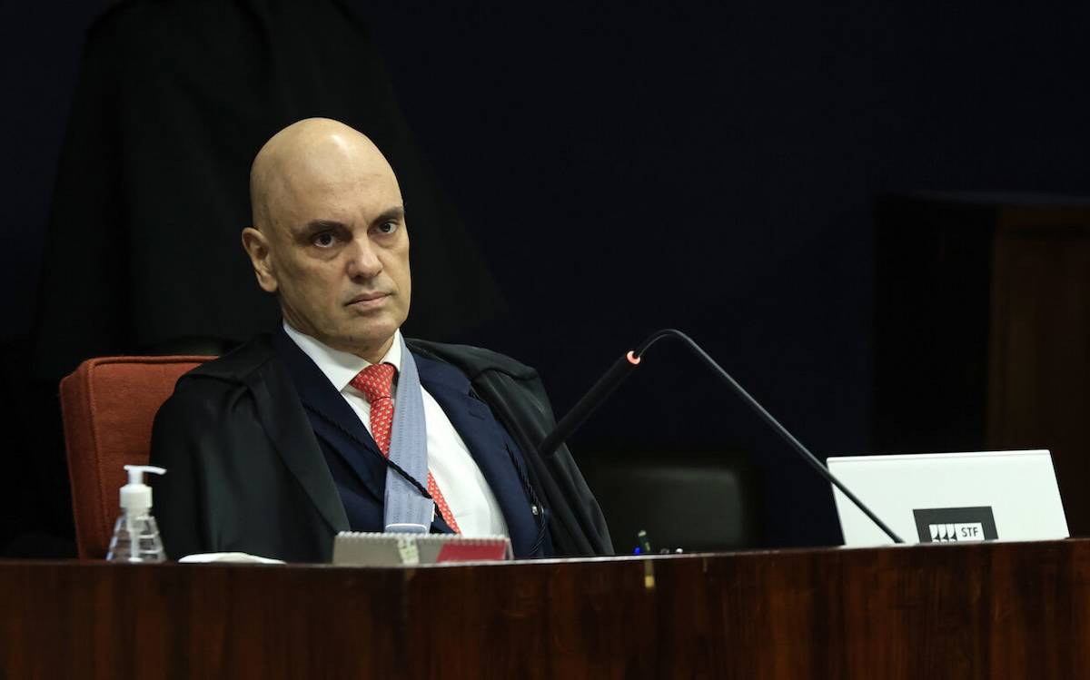 Brezilya: Yüksek Mahkeme eski Başkan Bolsonaro'yu yargı kararlarını çiğnemekten ev hapsine aldı