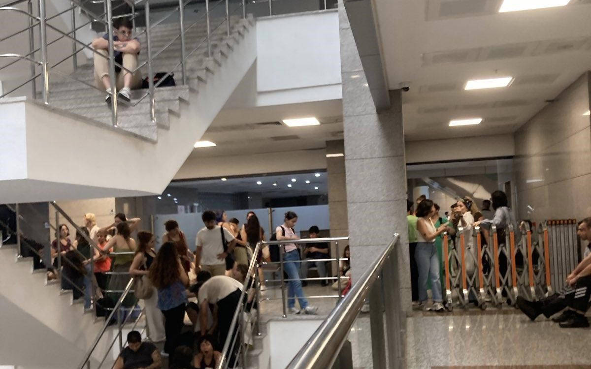 "Onur Yürüyüşü'nün yasaklanması da, gözaltına alınmamız da nefret suçudur"