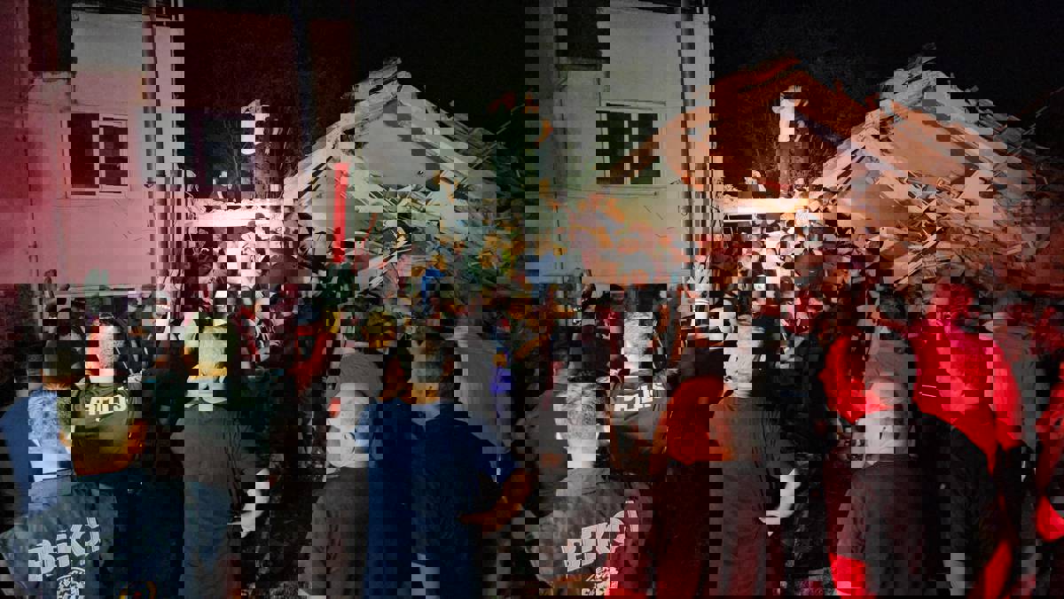 Balıkesir'de 6,1 büyüklüğünde deprem