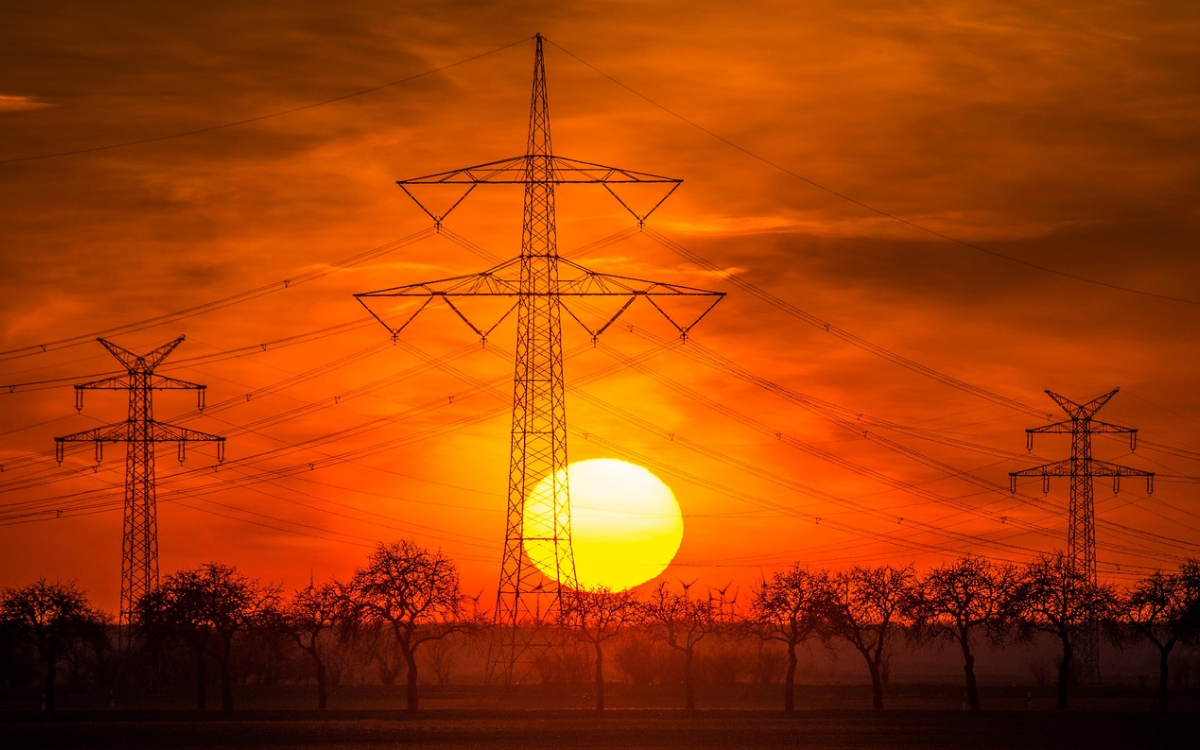 Long power outages disrupt daily life in Antep amid summer heat