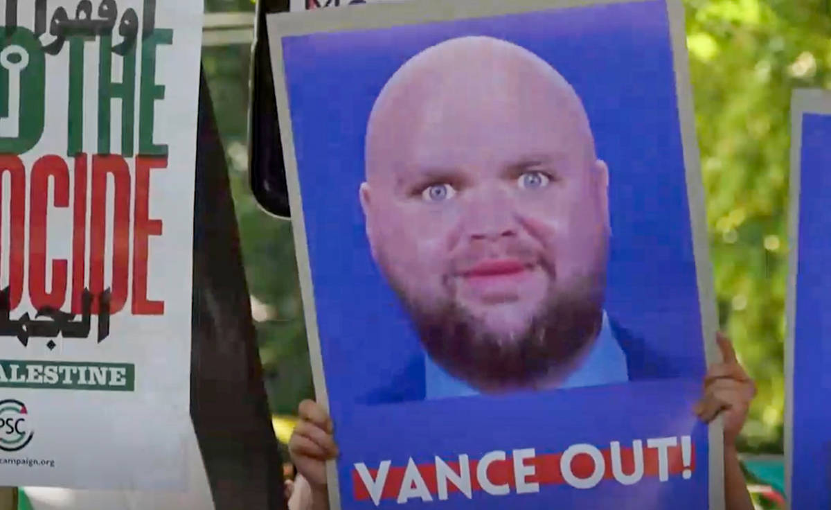 Birleşik Krallık: Trump'ın Yardımcısı JD Vance'a "hoş gelmedin" partisi