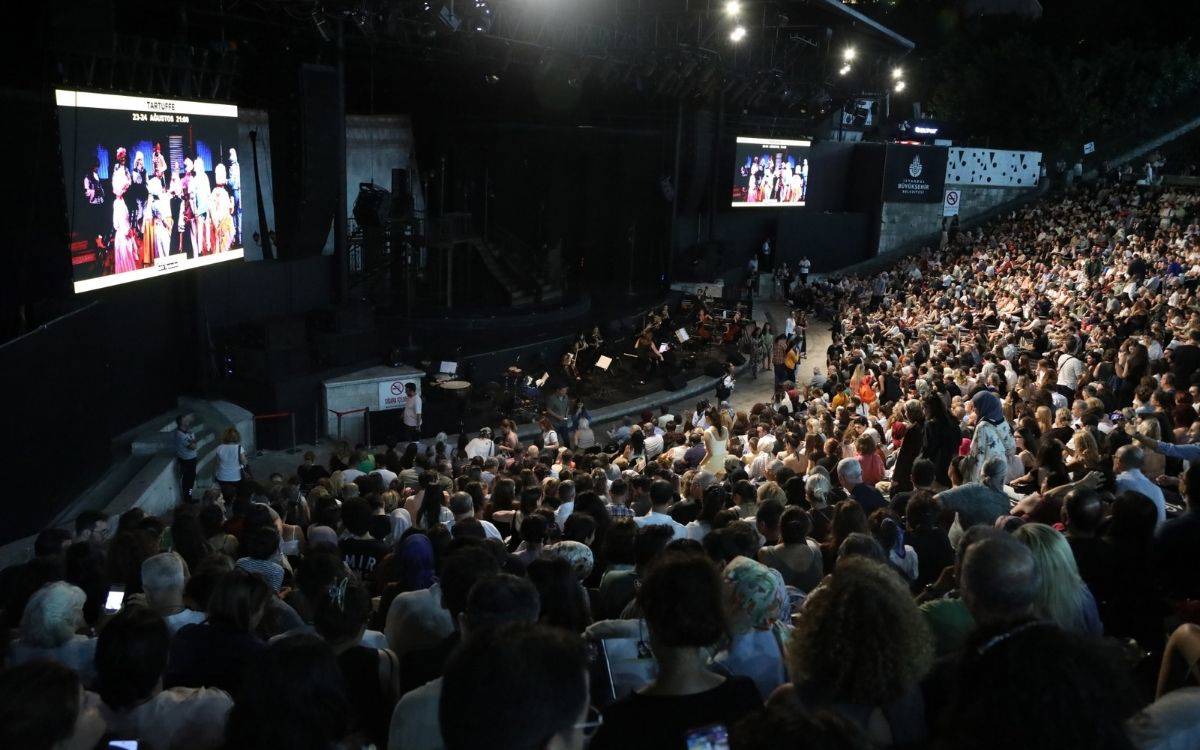 “Fosforlu Cevriye” Harbiye’deydi