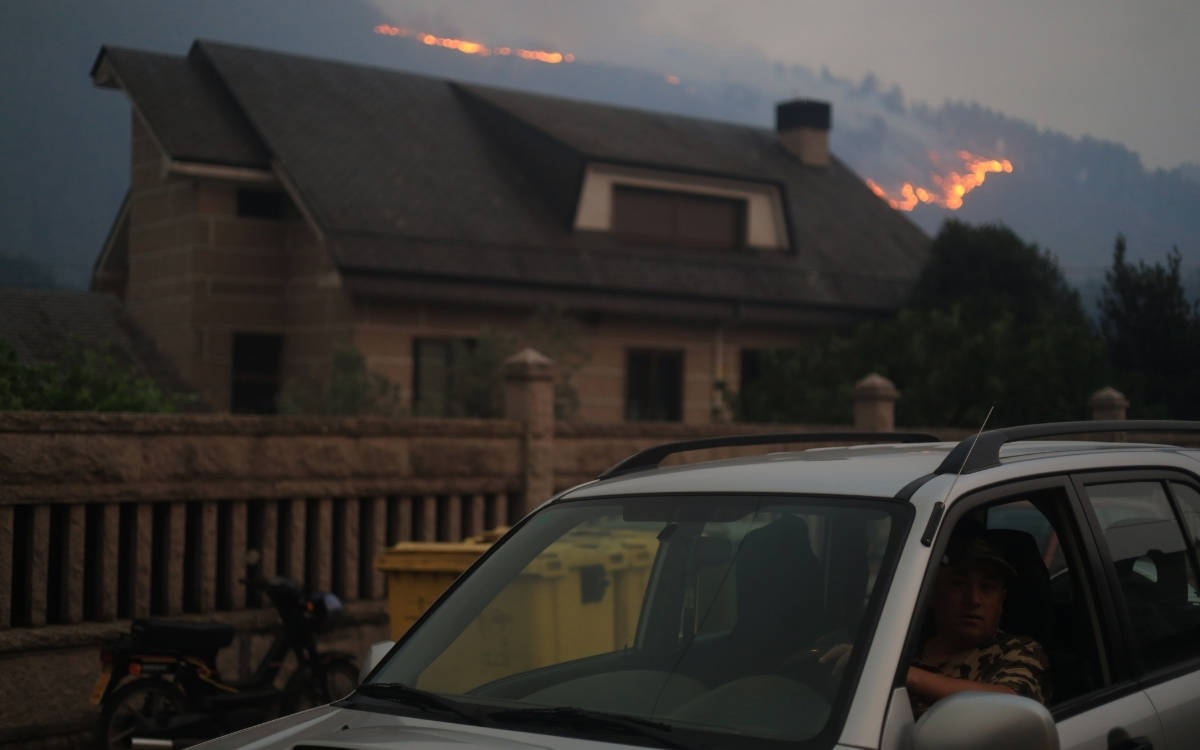 İspanya ve Portekiz, orman yangınlarını kontrol altına almakta zorlanıyor