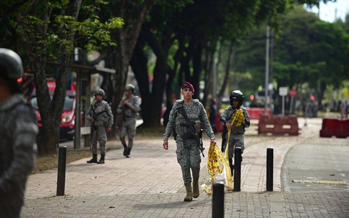 Kolombiya’da askeri hava üssü yakınında bombalı saldırı: 5 ölü, 36 yaralı