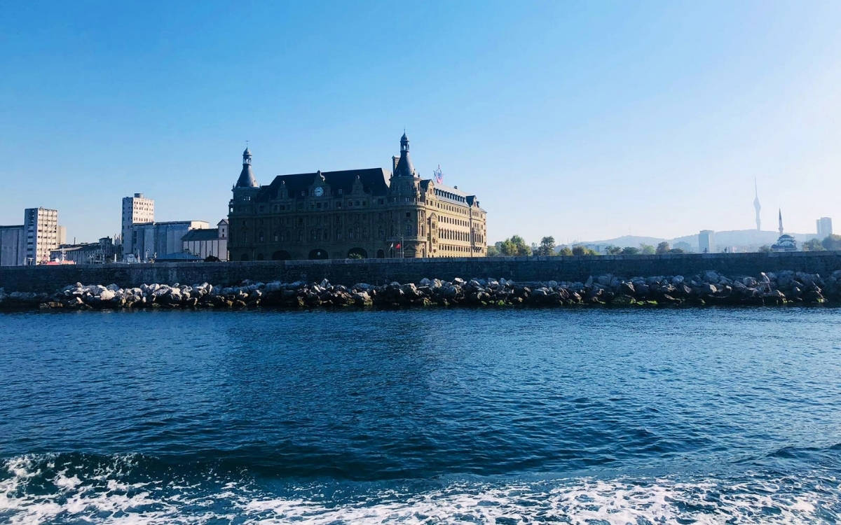 117 yıllık Haydarpaşa Garı için yeni proje: Ulaşım değil, ticaret mi öncelikli?