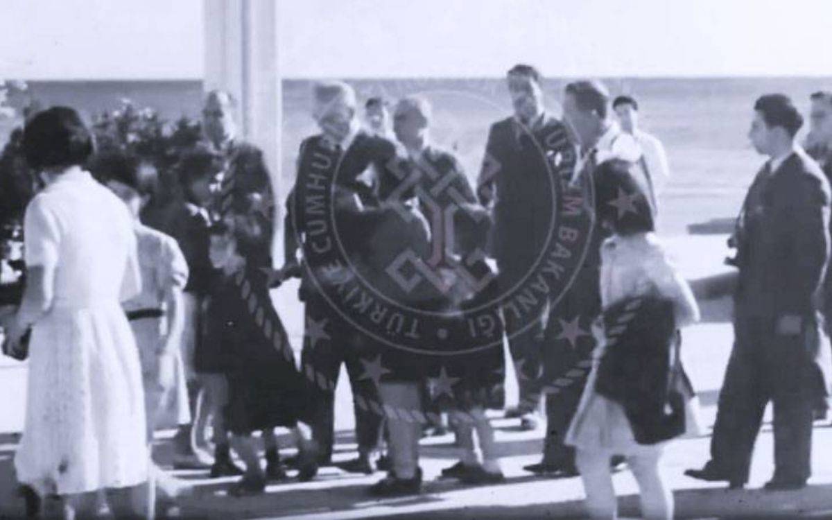 Bakan Ersoy, Atatürk’ün ilk kez yayınlanan görüntülerini paylaştı