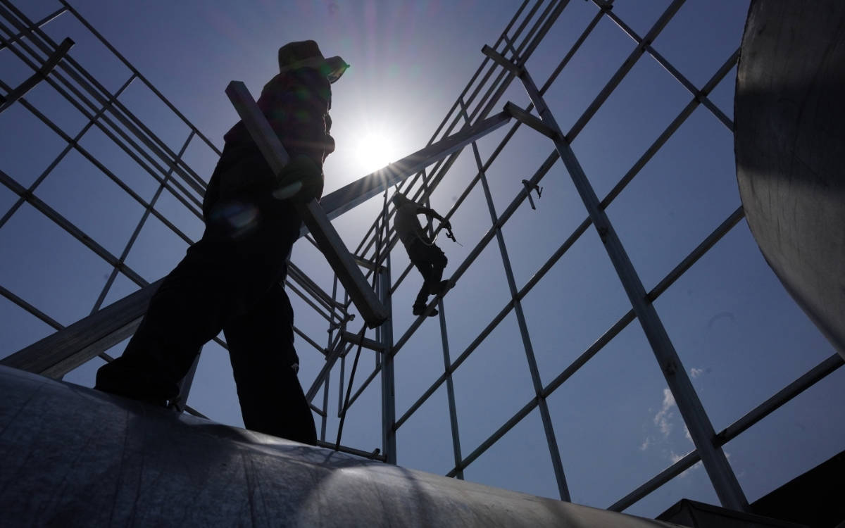 Syrian refugee worker killed after fall at construction site in Antalya