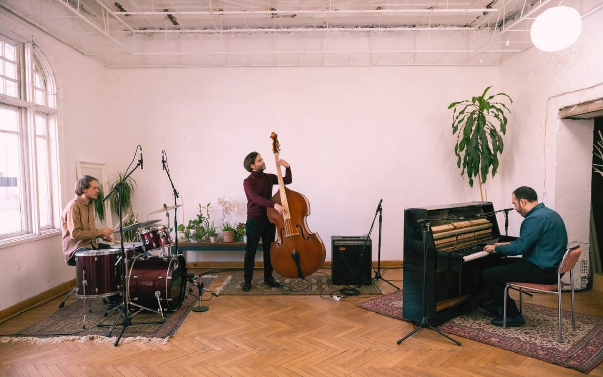 Avedis Özdemir ile ‘Hov arek’ albümü üzerine söyleşi