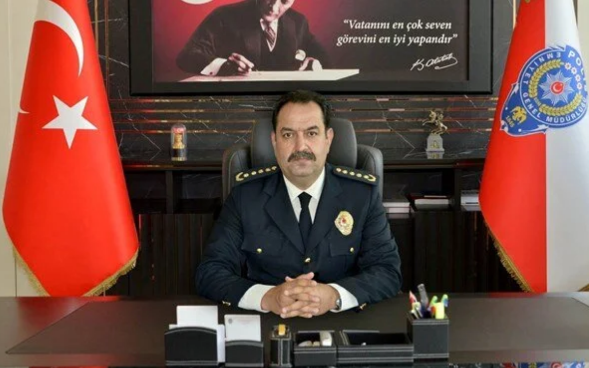 Görevden uzaklaştırılan emniyet müdürü teslim oldu