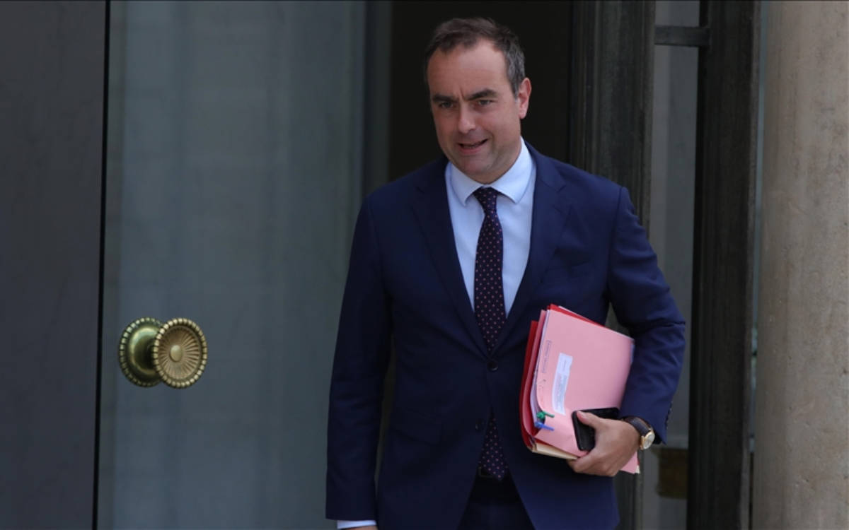 Macron Serokwezîrê nû yê Fransayê diyar kir