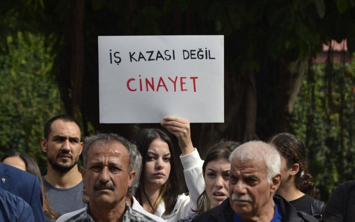 Li Stenbolê bi lêdanê karkerek koçber kuştin