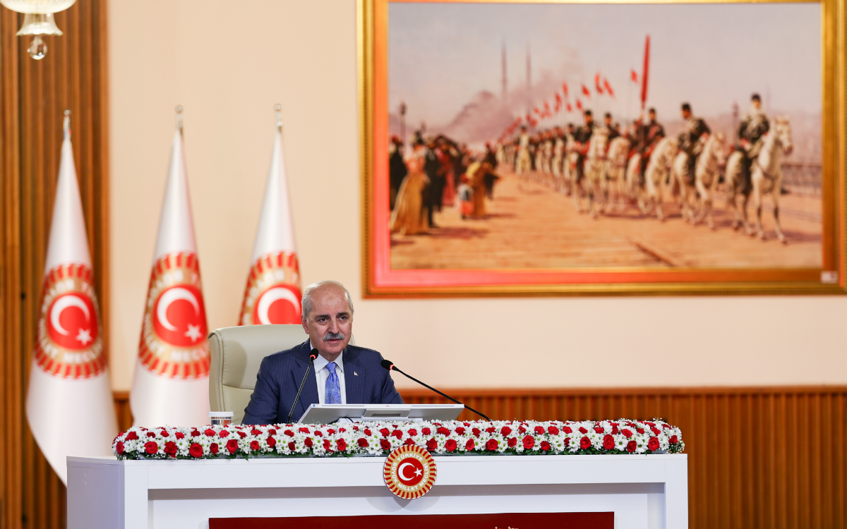 Kurtulmuş: Ekim ayında 'yasal düzenleme' dönemine gireceğiz