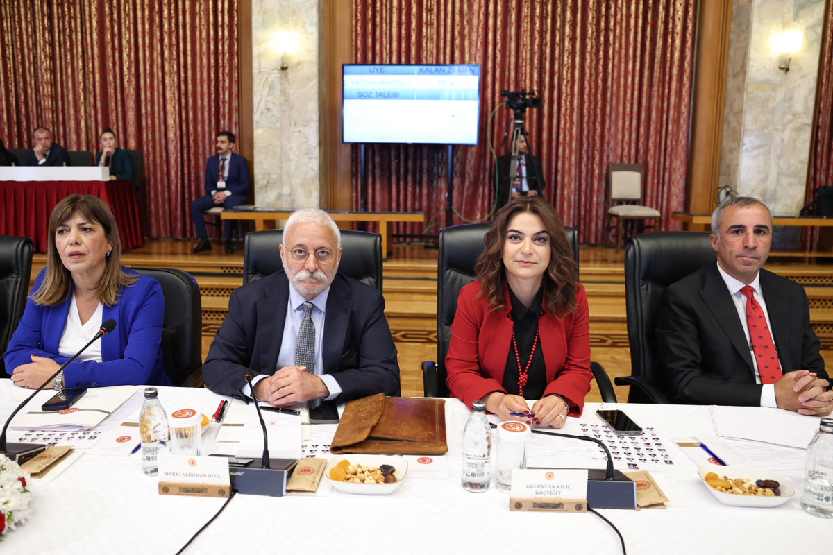 DEM Parti'den 'komisyon' açıklaması: Dinleme aşaması bitiyor, hukuk aşaması başlıyor