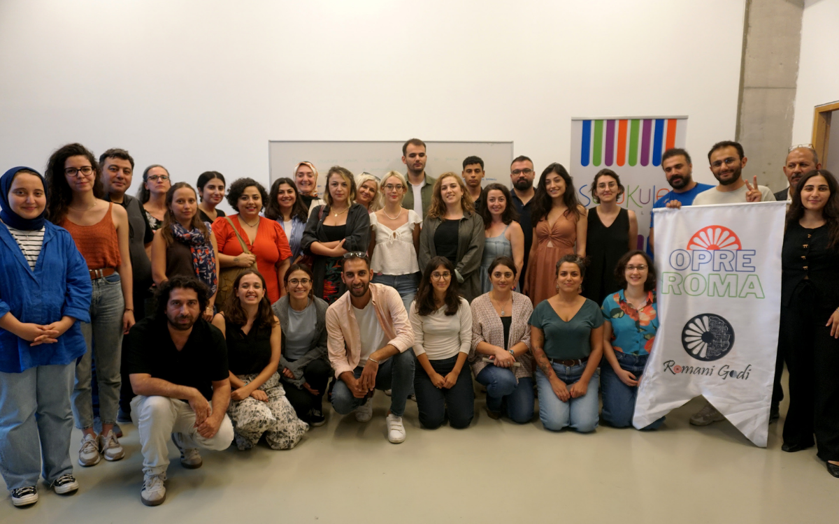 Çocuk hakları savunucuları çalıştayda bir araya geldi