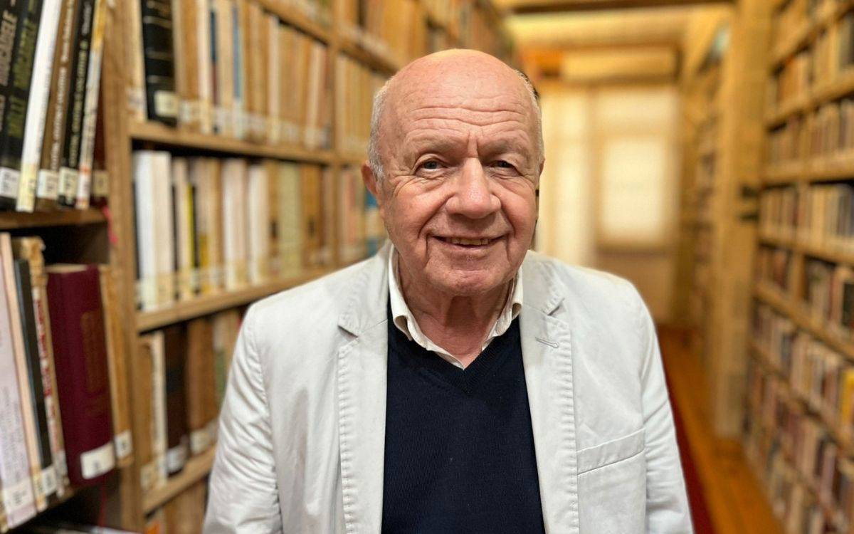 İsmail Beşikçi kimdir?