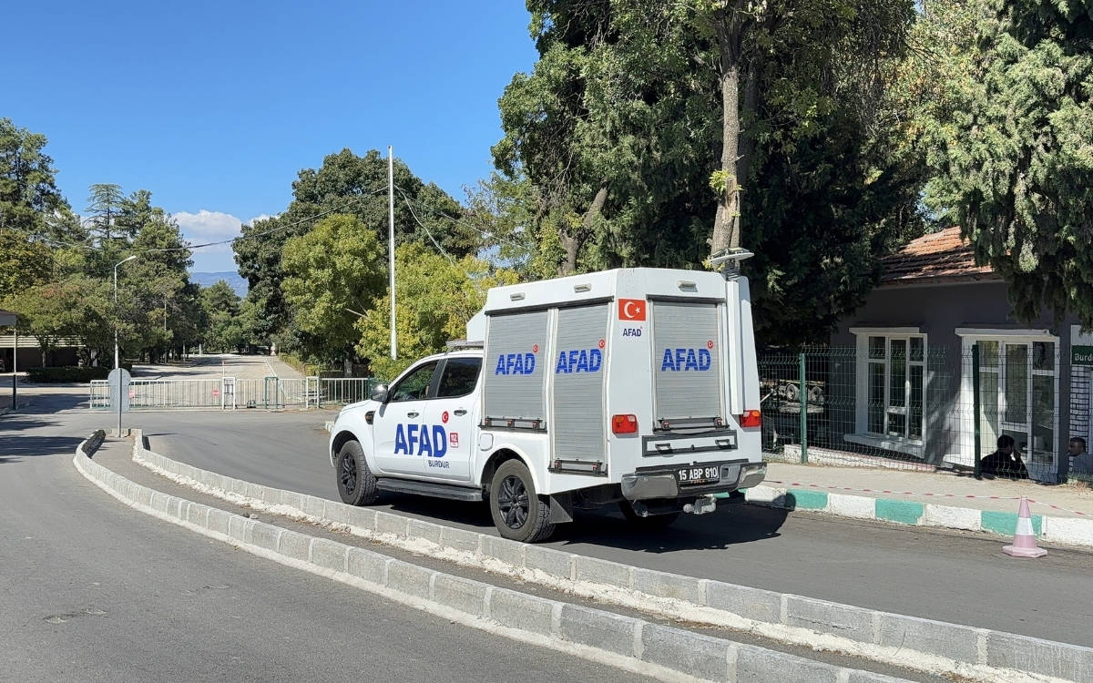 Burdur’da 7 işçi, zehirlenme şüphesiyle hastaneye kaldırıldı