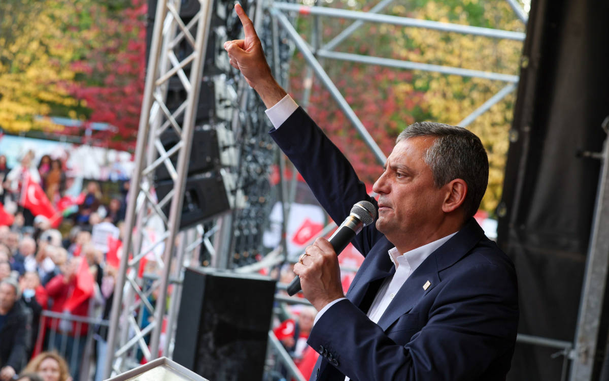 Özgür Özel Brüksel'de: İmamoğlu’na, Demirtaş’a, Yüksekdağ’a sahip çıkmak için geldik