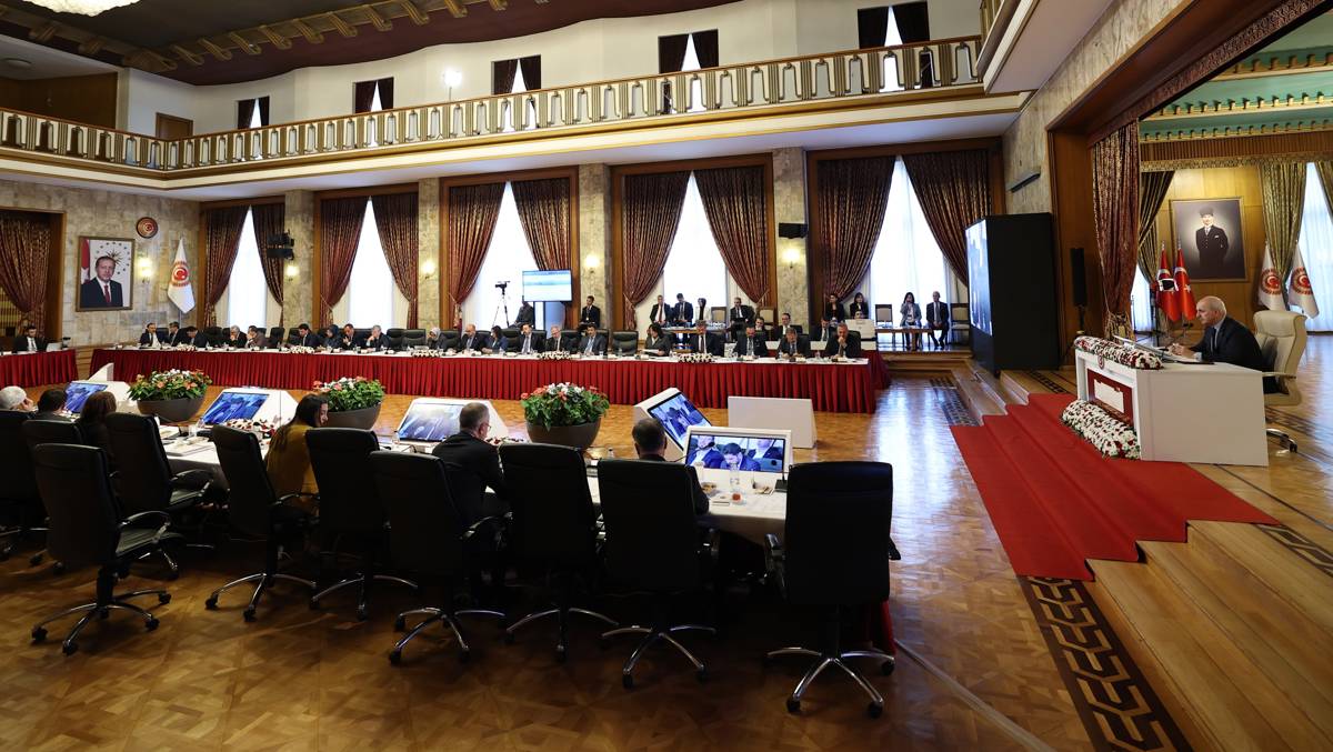 Parliament's peace committee may hold direct talks with PKK leader, says speaker