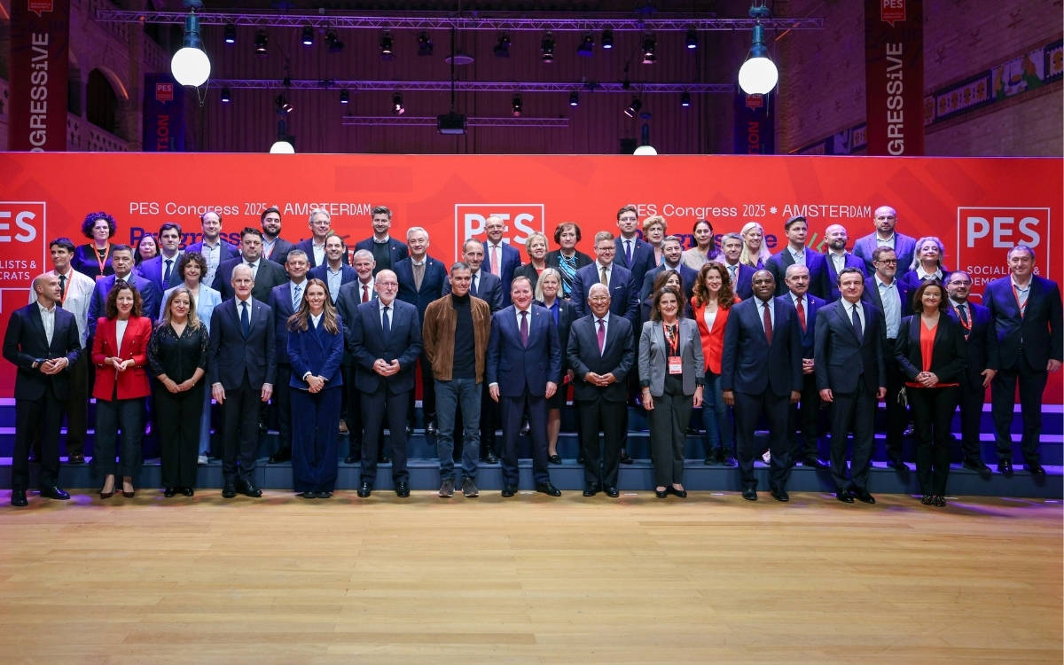 Özel ve Bakırhan, Avrupa Sosyalist Partisi Kongresi’ne katıldı