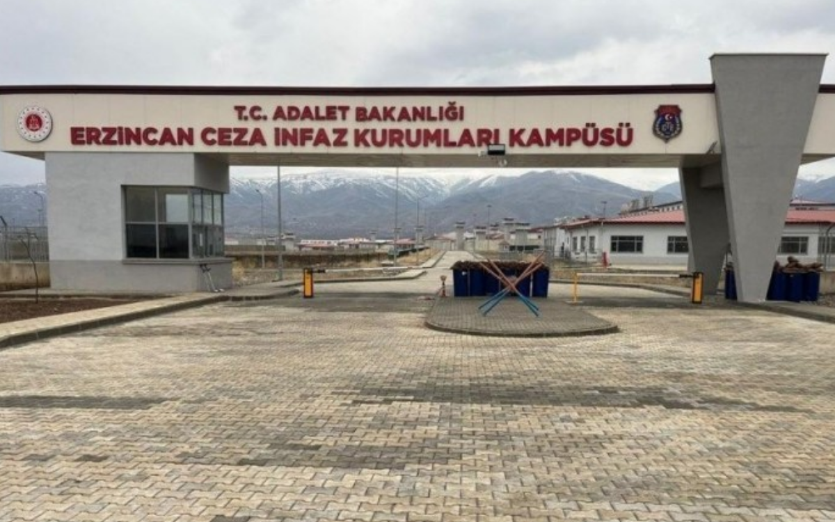 Nurcan Aslan’ın tahliyesi disiplin cezaları gerekçesiyle ikinci kez ertelendi