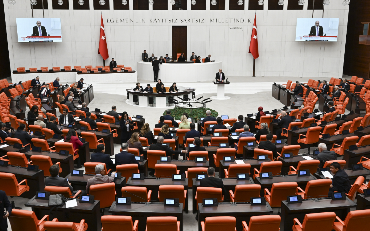 DEM Parti'den Peygamber Sevdalıları Vakfı önergesi