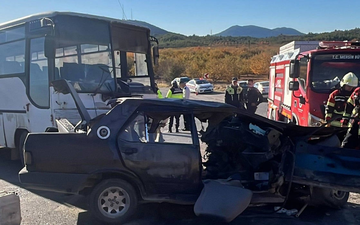 Mersin’de tarım işçilerini taşıyan araç kaza yaptı: 3 ölü, 12 yaralı