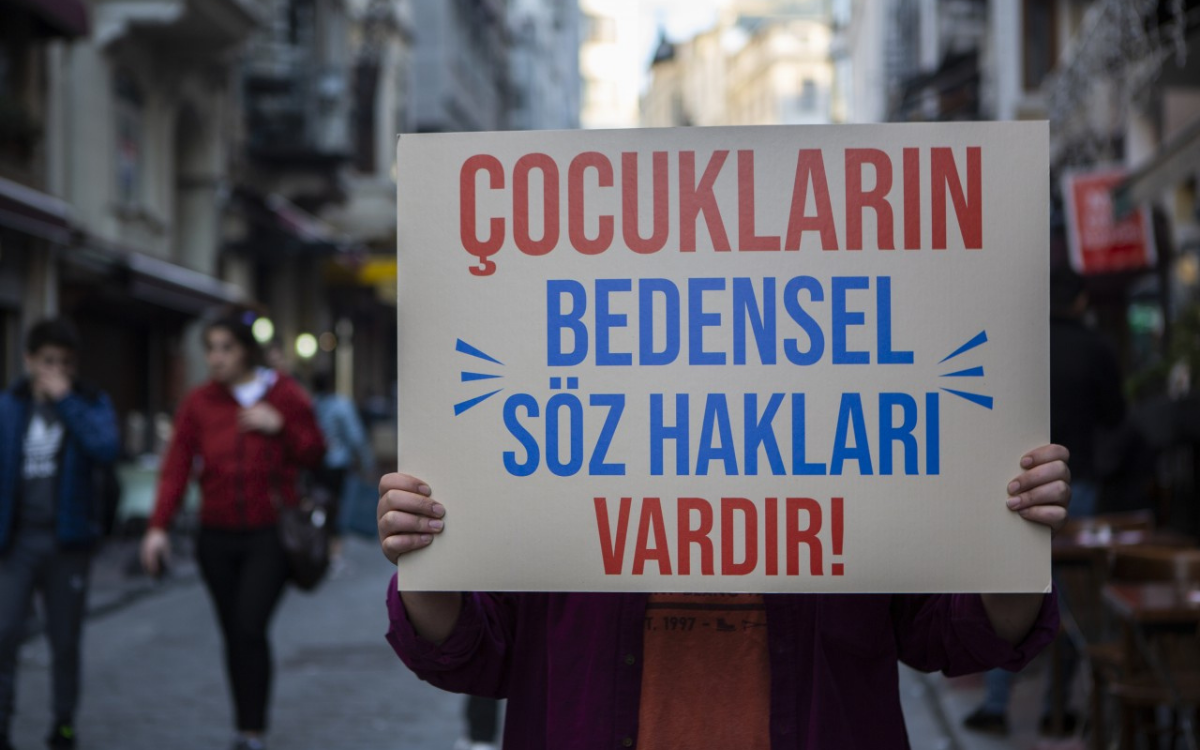 "Çocuğun 'hayır'larını şımarıklık olarak değerlendirmek en yaygın hak ihlalidir"