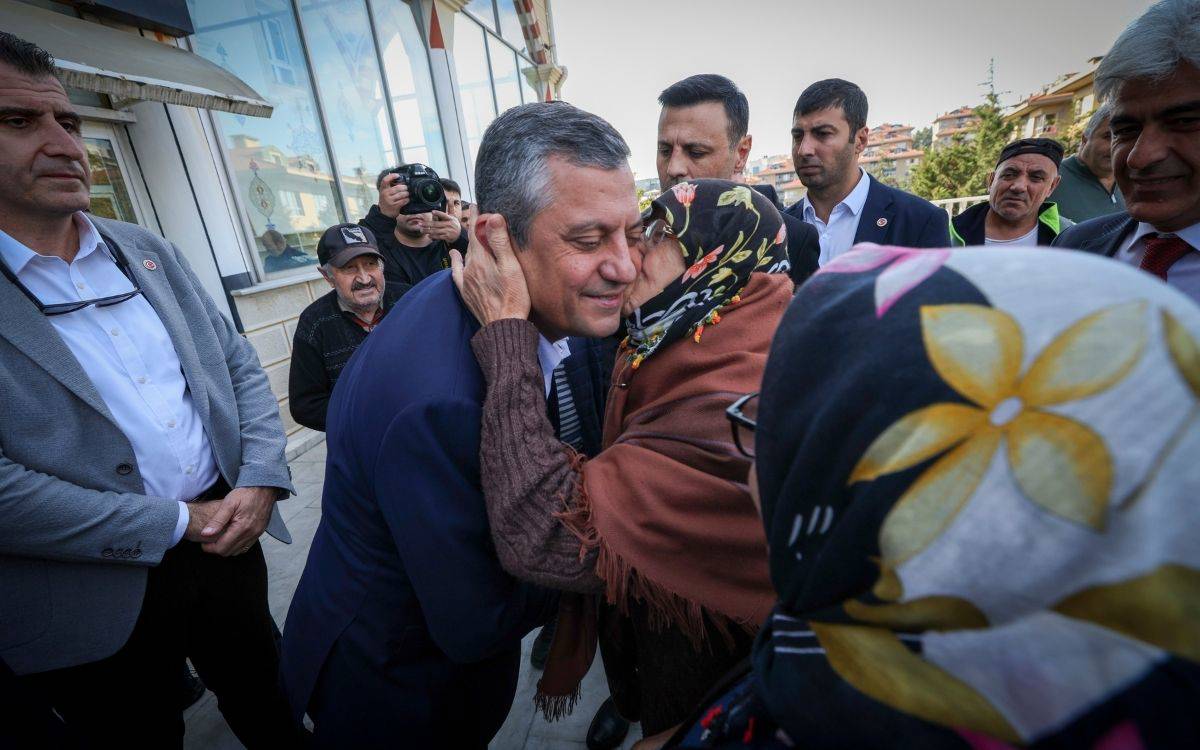 Erdoğan, Özel’e tazminat davası açtı