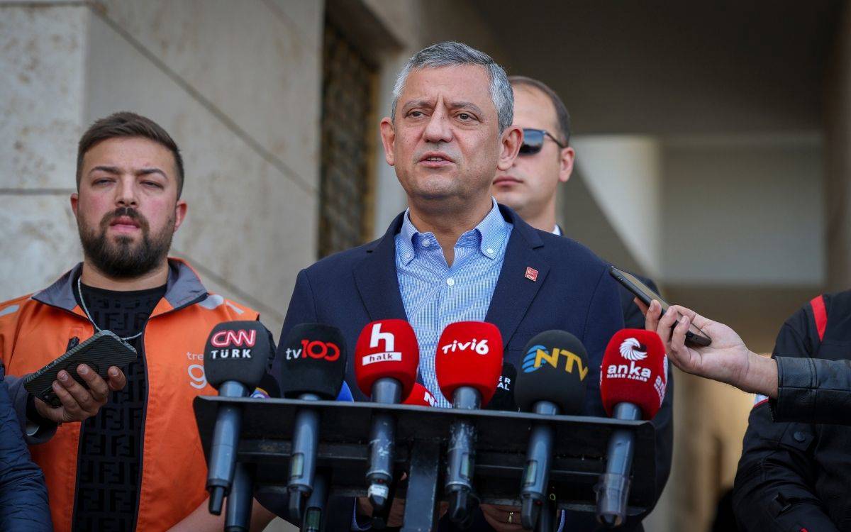 Özgür Özel: Akın Gürlek’e ben bir söyledim, o ikinciyi de itiraf etti