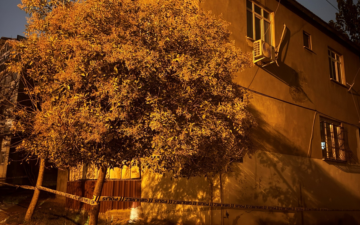 Gebze’de bir binanın daha kolonları çatladı: 3 aile tahliye edildi