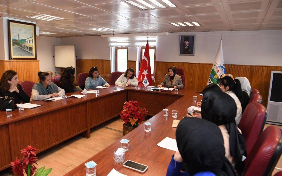 Muş Belediyesi’nde “Kadın Meclisi” kuruldu