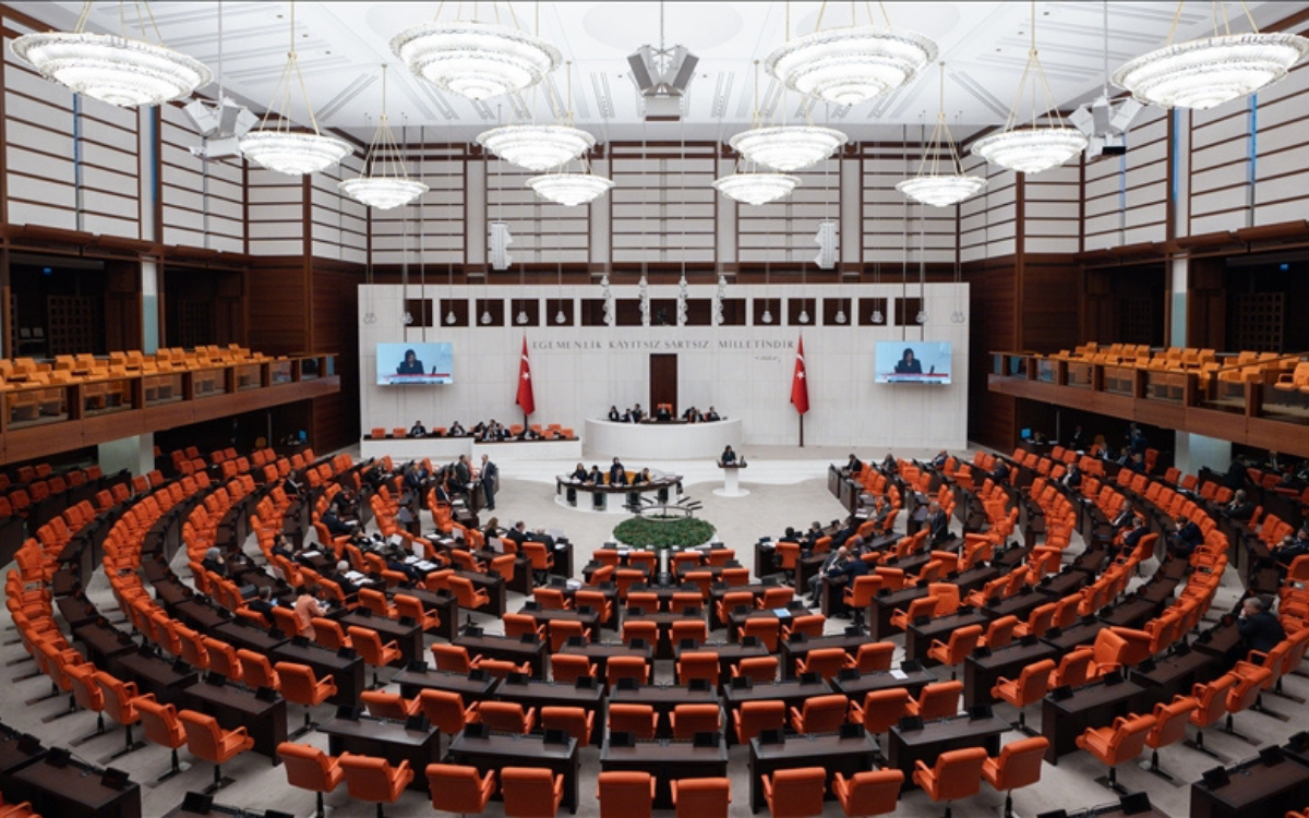 TBMM'de suça sürüklenen çocuklar ile ilgili araştırma komisyonu kuruldu