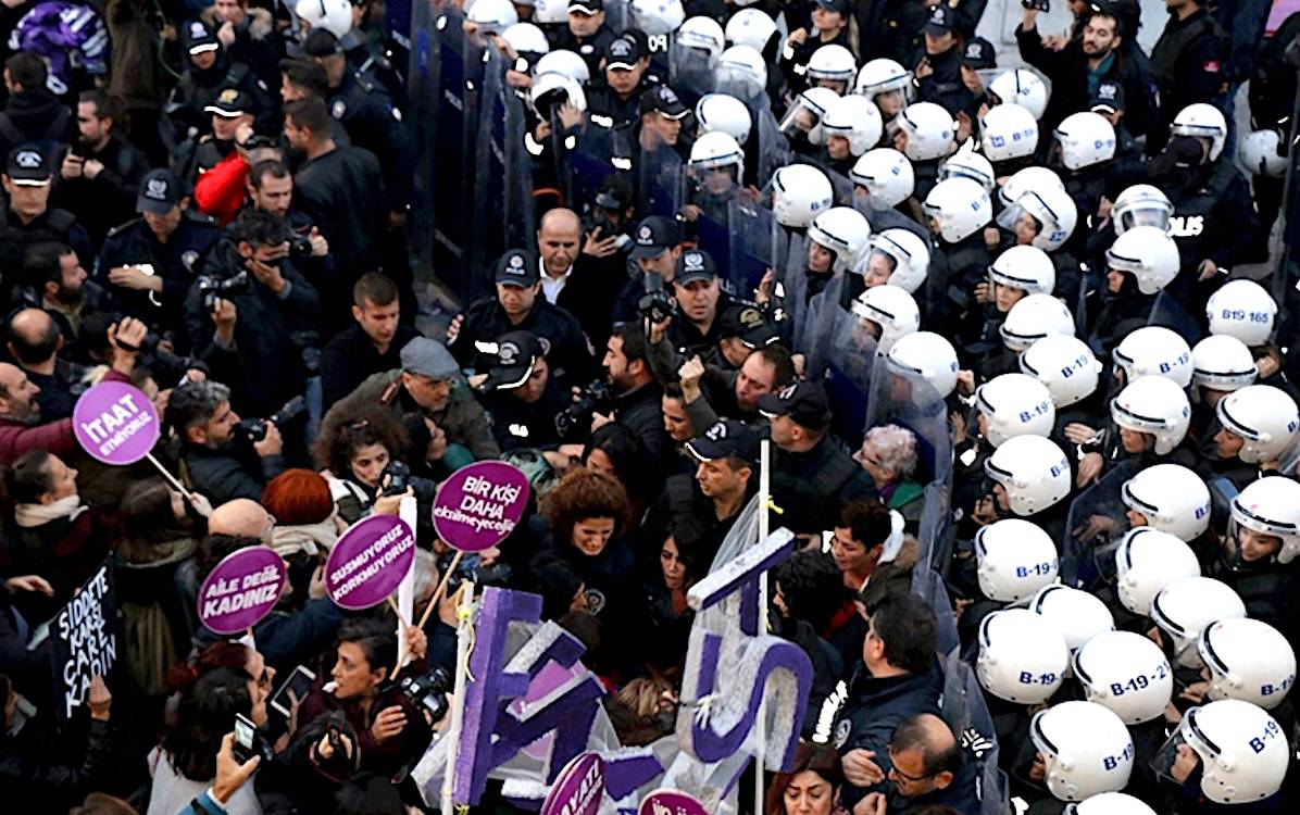 İstanbul Valiliği 25 Kasım'da Taksim Metrosu'nu kapatacak